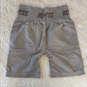 Bo+Tee scrunch shorts